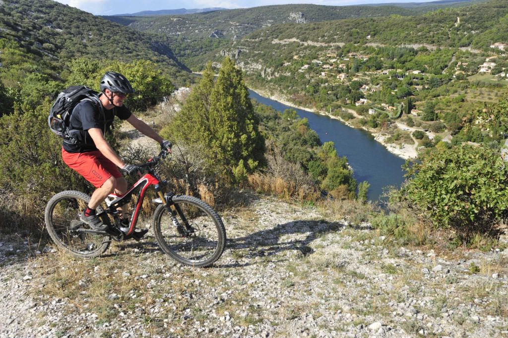 La Grande Traversée de l’Ardèche : à la recherche de nos origines