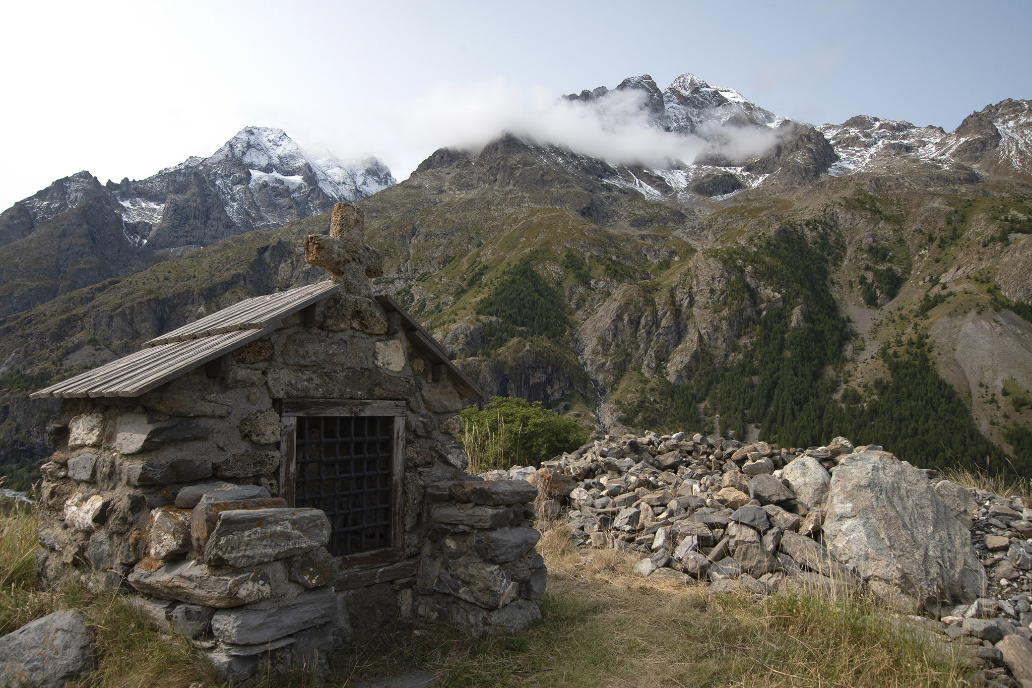 https://www.vojomag.com/app/uploads/2024/01/les 4 saisons du Galibier. 2bd.jpg