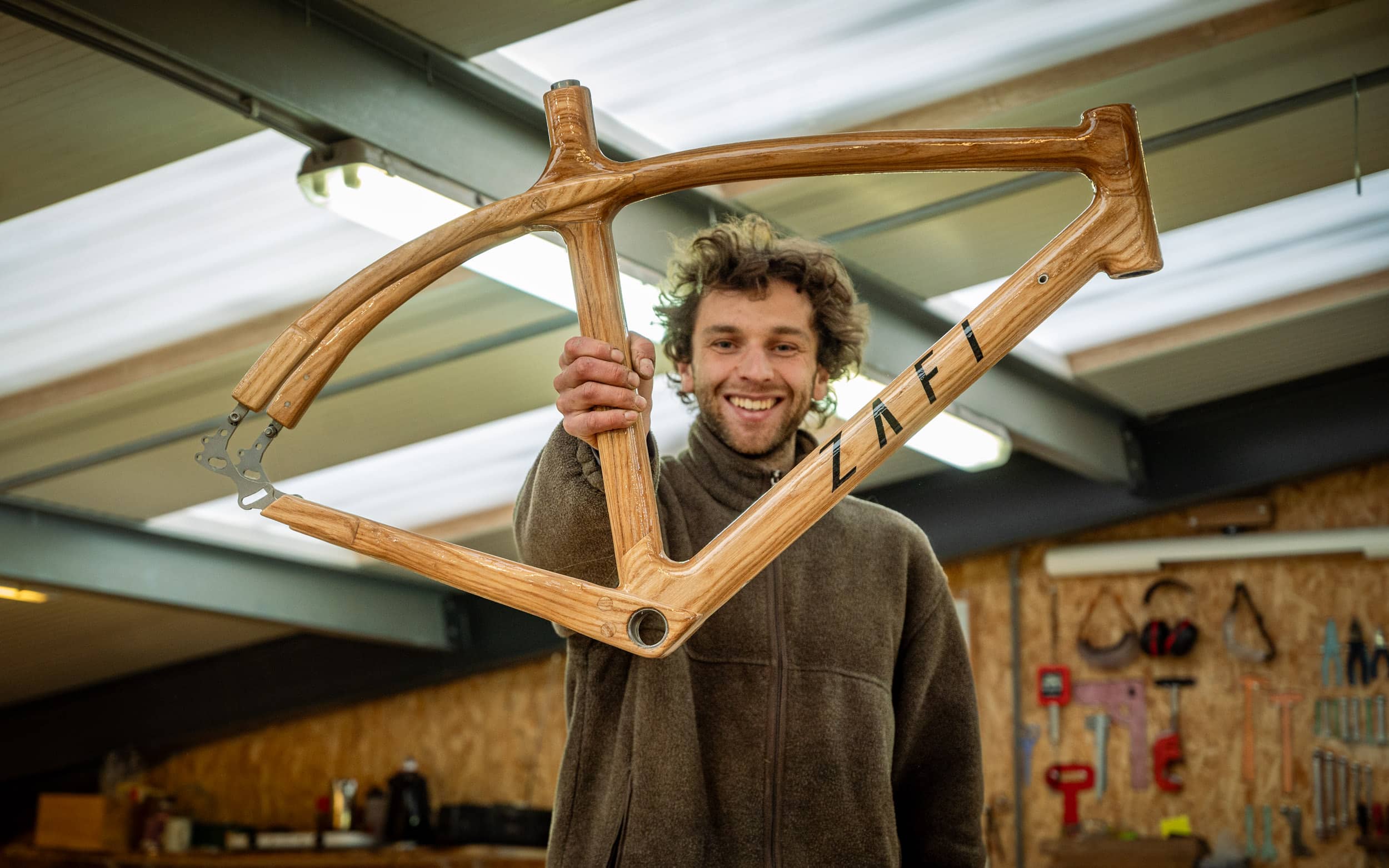 Visite & Test | Zafi Cycles : un gravel en bois belge, vraiment ?