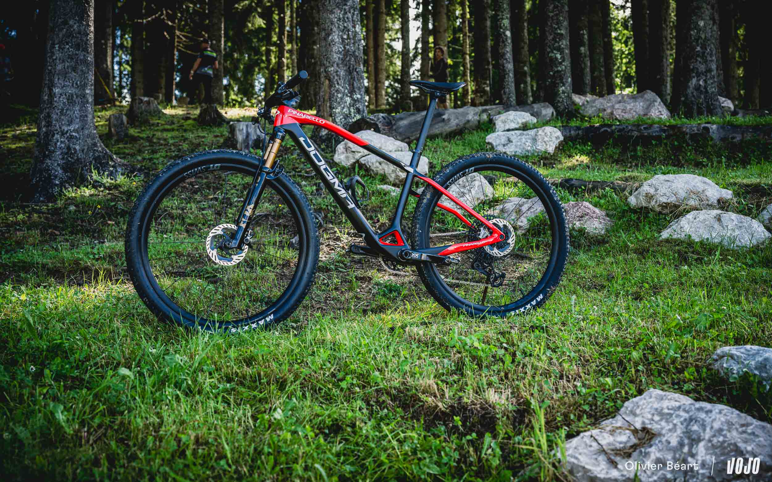 https://www.vojomag.com/app/uploads/2024/07/Pinarello Dogma XC Hardtail test essai avis - Copyright Olivier Beart Pressesports Vojo Magazine 10.jpg