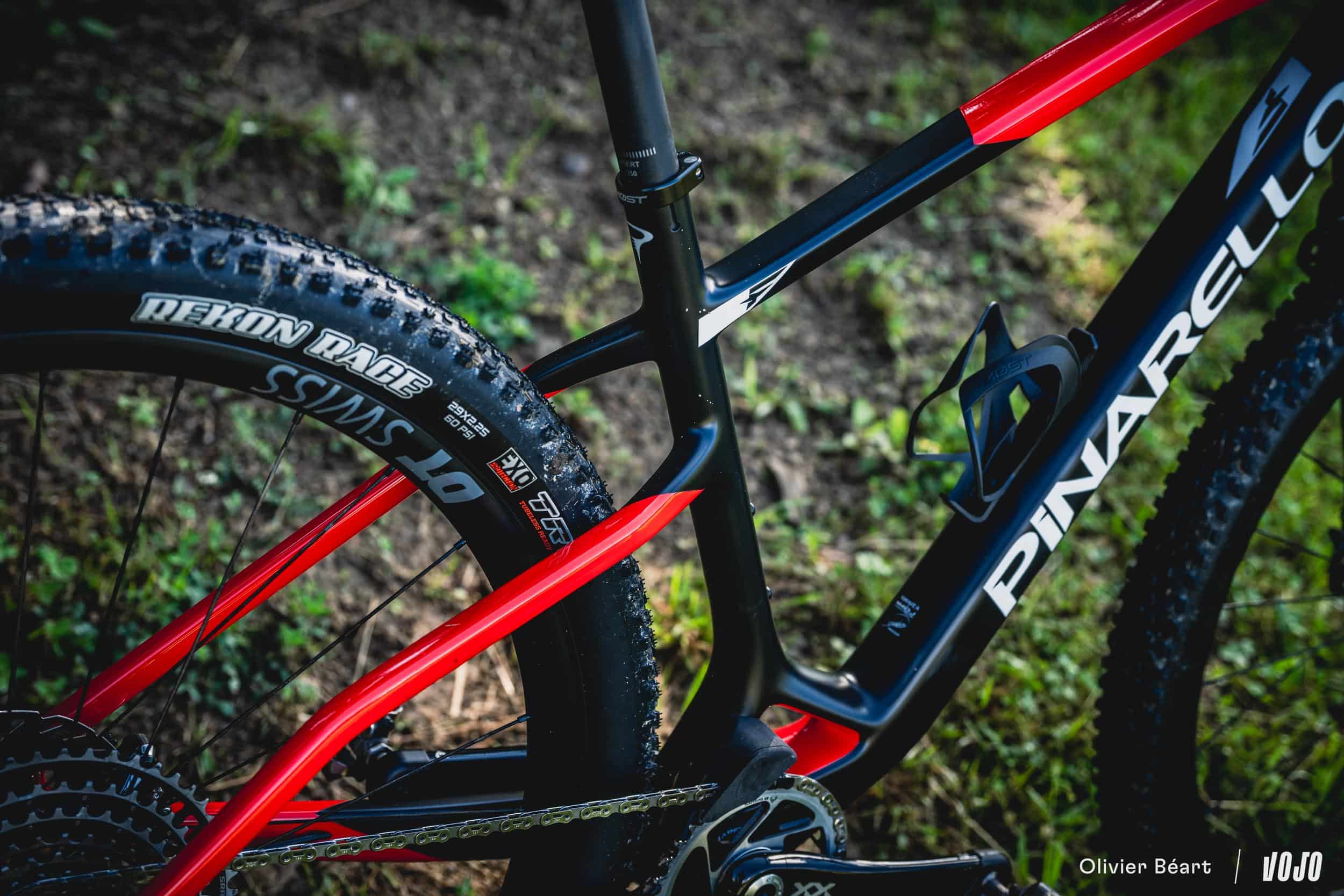 https://www.vojomag.com/app/uploads/2024/07/Pinarello Dogma XC Hardtail test essai avis - Copyright Olivier Beart Vojo Magazine 29.jpg