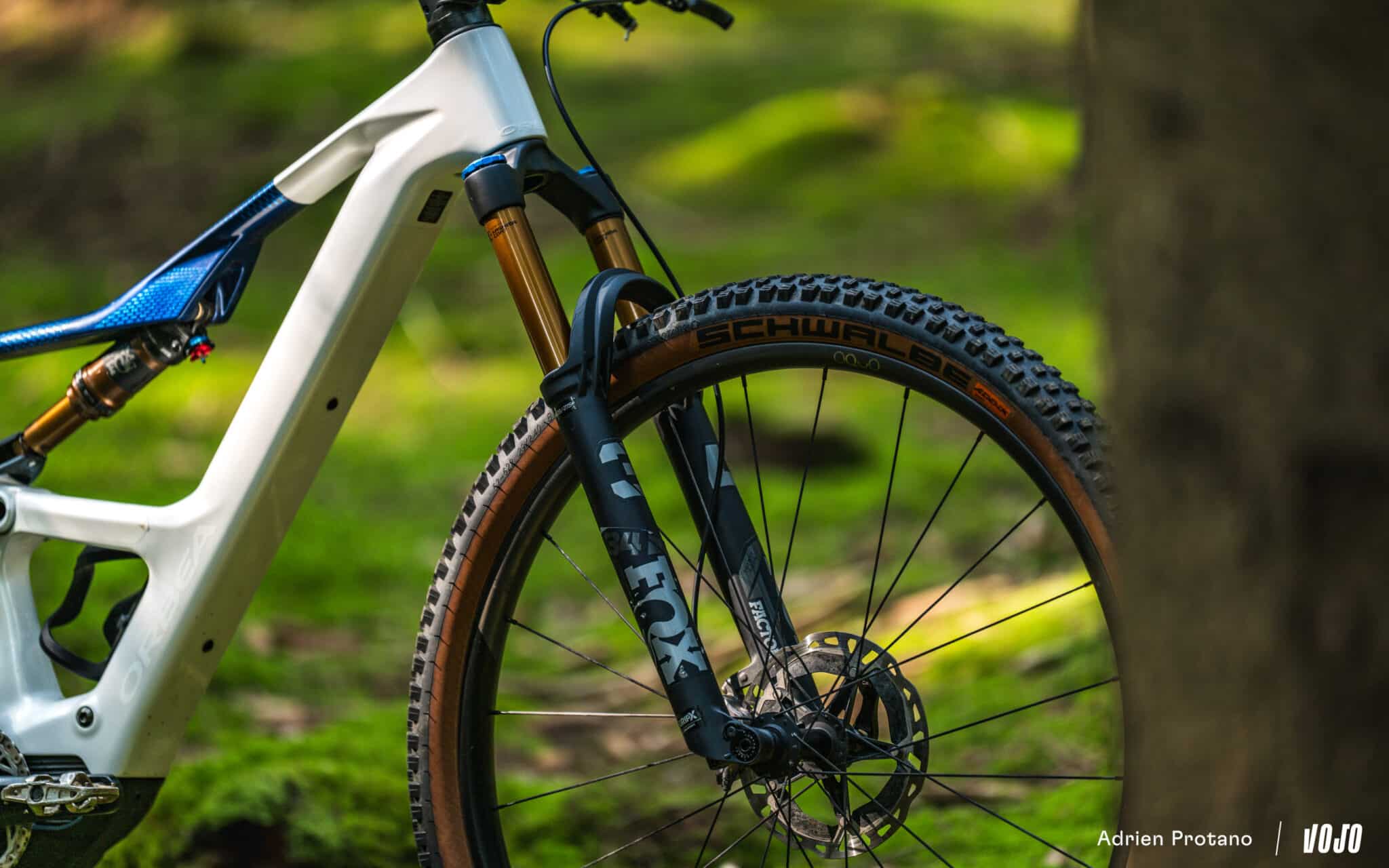 https://www.vojomag.com/app/uploads/2024/08/Orbea Rise SL 2024 Test Avis Vojo A.Protano 1 16 2048x1280.jpg