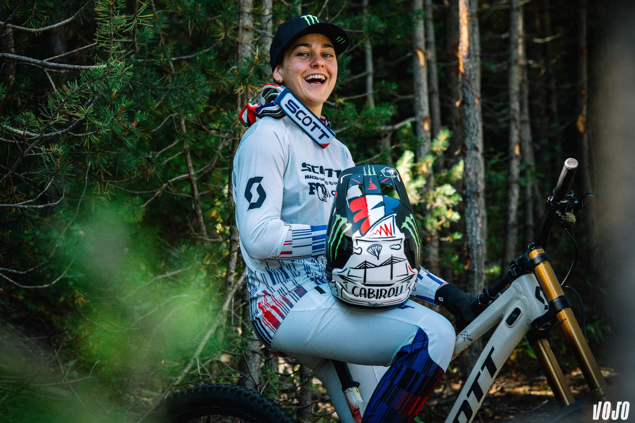 https://www.vojomag.com/app/uploads/2024/08/bike check vtt dh vallnord andorre championnat monde vojo paul humbert.jpg