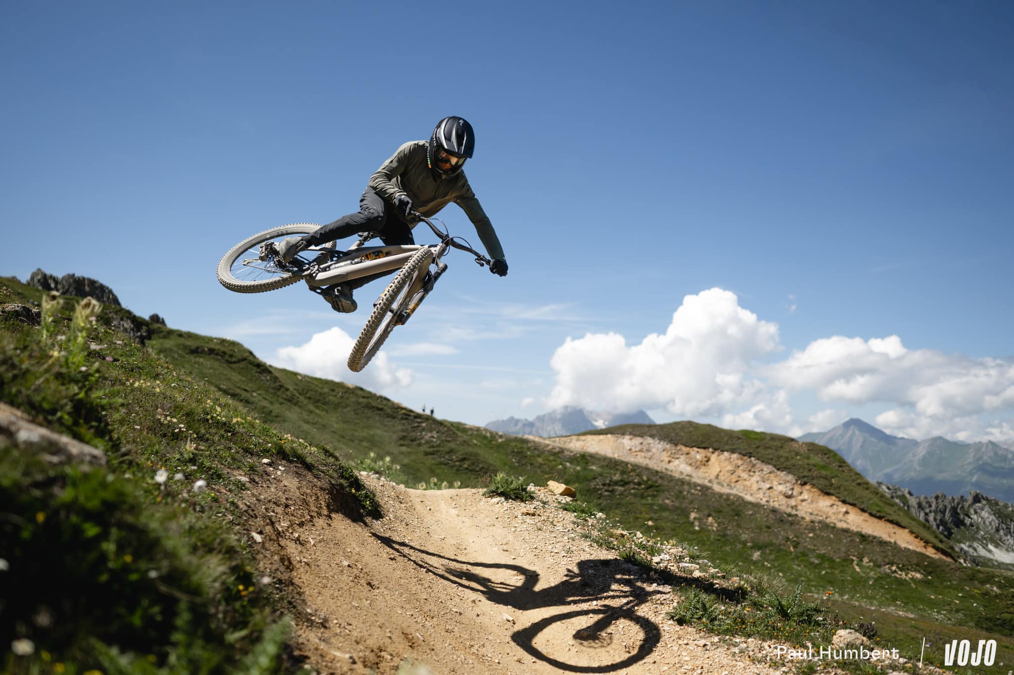 https://www.vojomag.com/app/uploads/2024/08/bourg saint maurice les arcs vtt 2024 vojo paul humbert 94.jpg