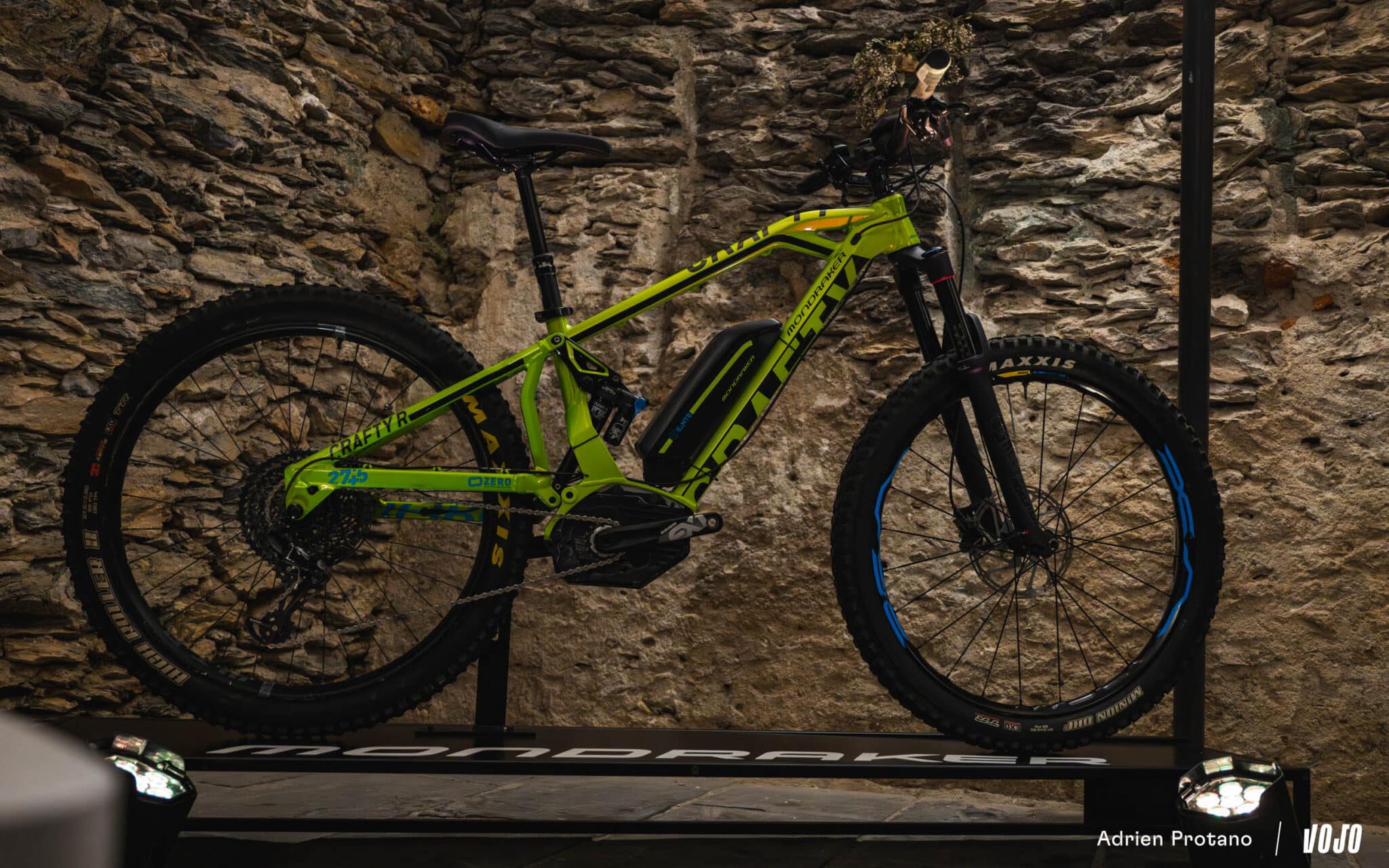 https://www.vojomag.com/app/uploads/2024/10/Mondraker Crafty 2025 Test Avis Vojo A.Protano 1 2048x1280.jpg