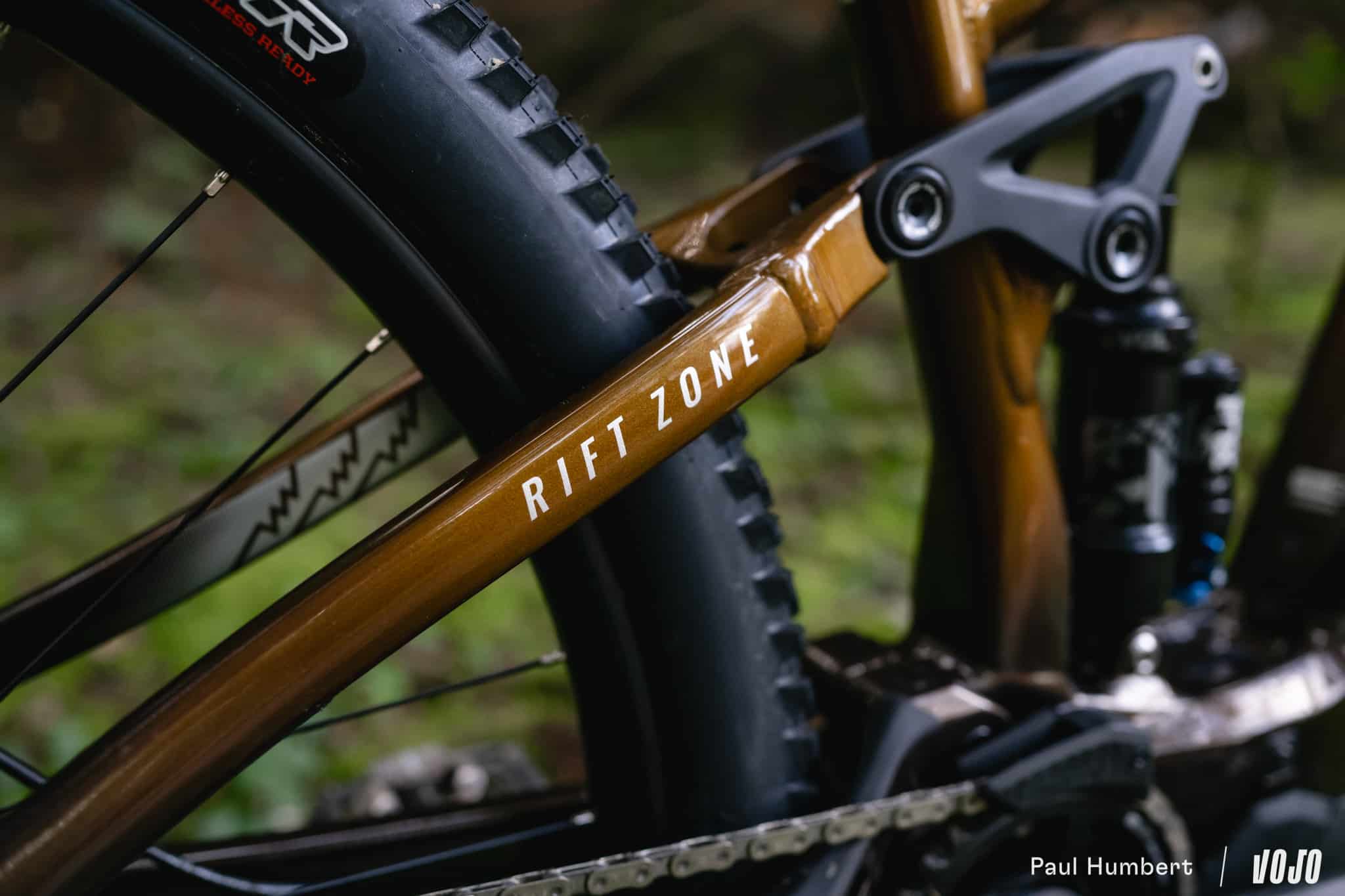 https://www.vojomag.com/app/uploads/2024/10/marin rift zone sl el xr vttae test 24 vojo paul humbert 13.jpg