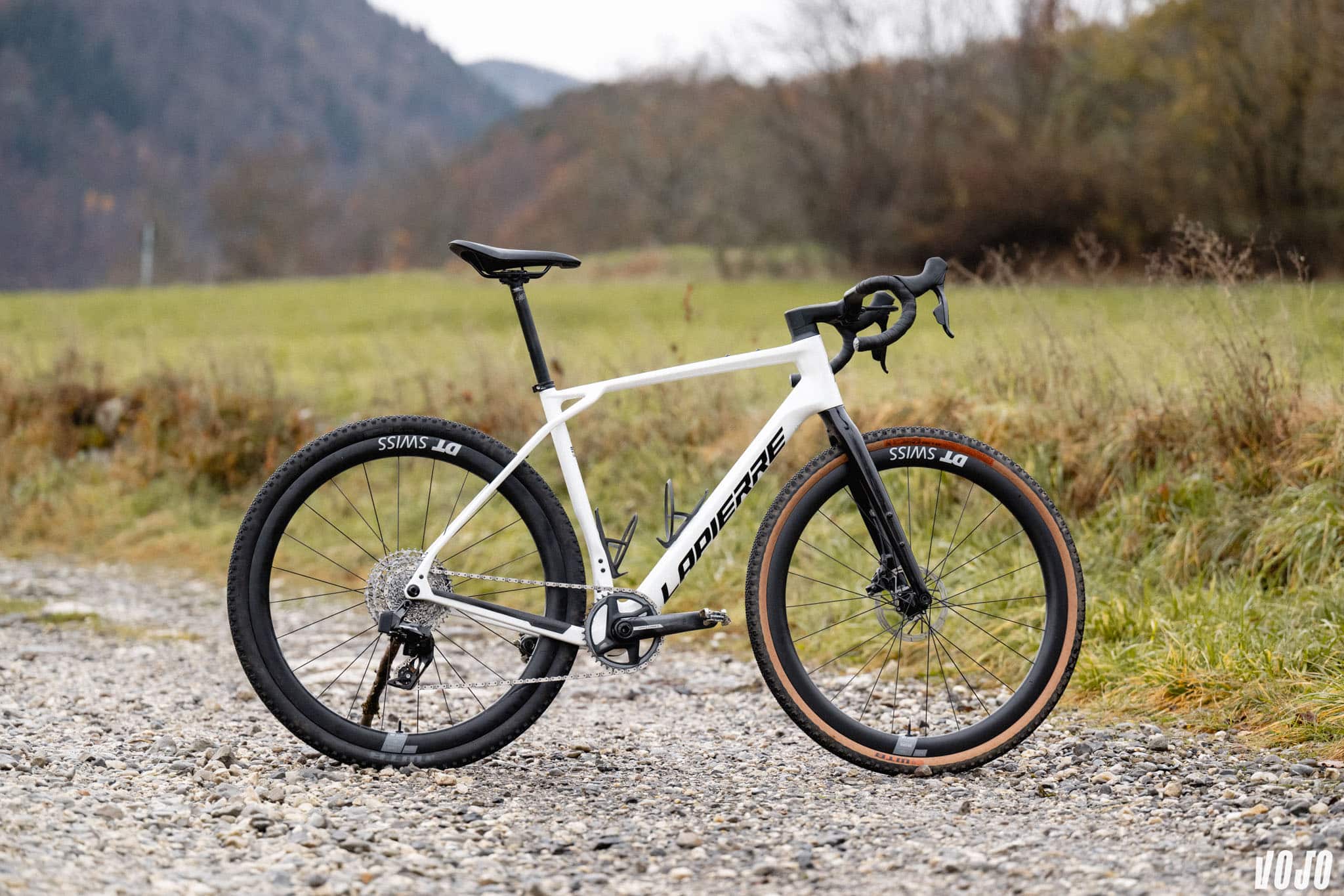 https://www.vojomag.com/app/uploads/2024/11/lapierre cross hill crosshill test gravel 2024 vojo paul humbert 3.jpg