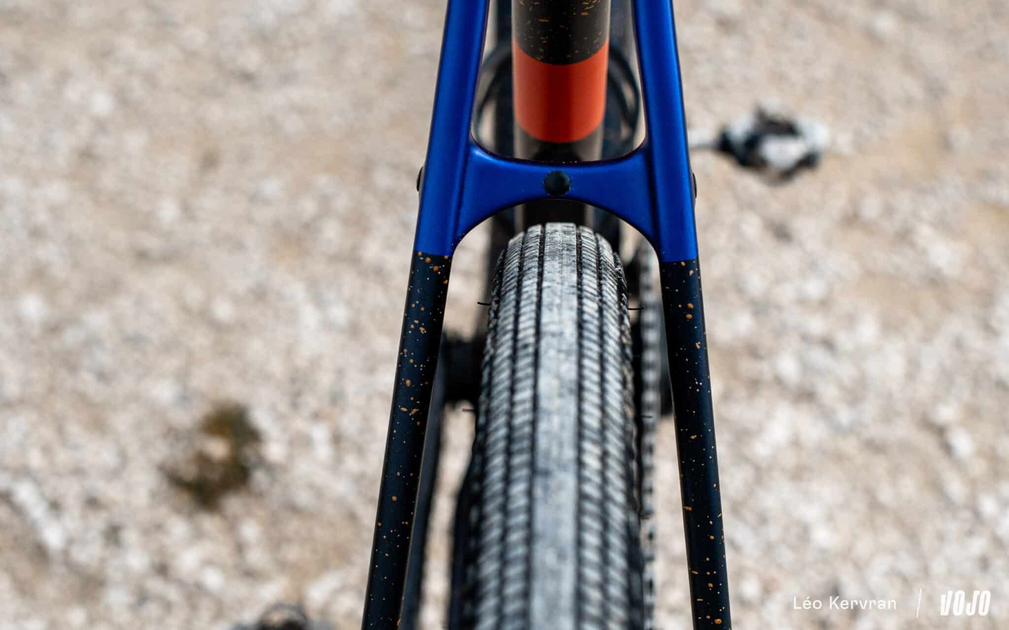 https://www.vojomag.com/app/uploads/2024/11/test gravel trek checkpoint sl6 2024 leo kervran vojo 20 2048x1280.jpg