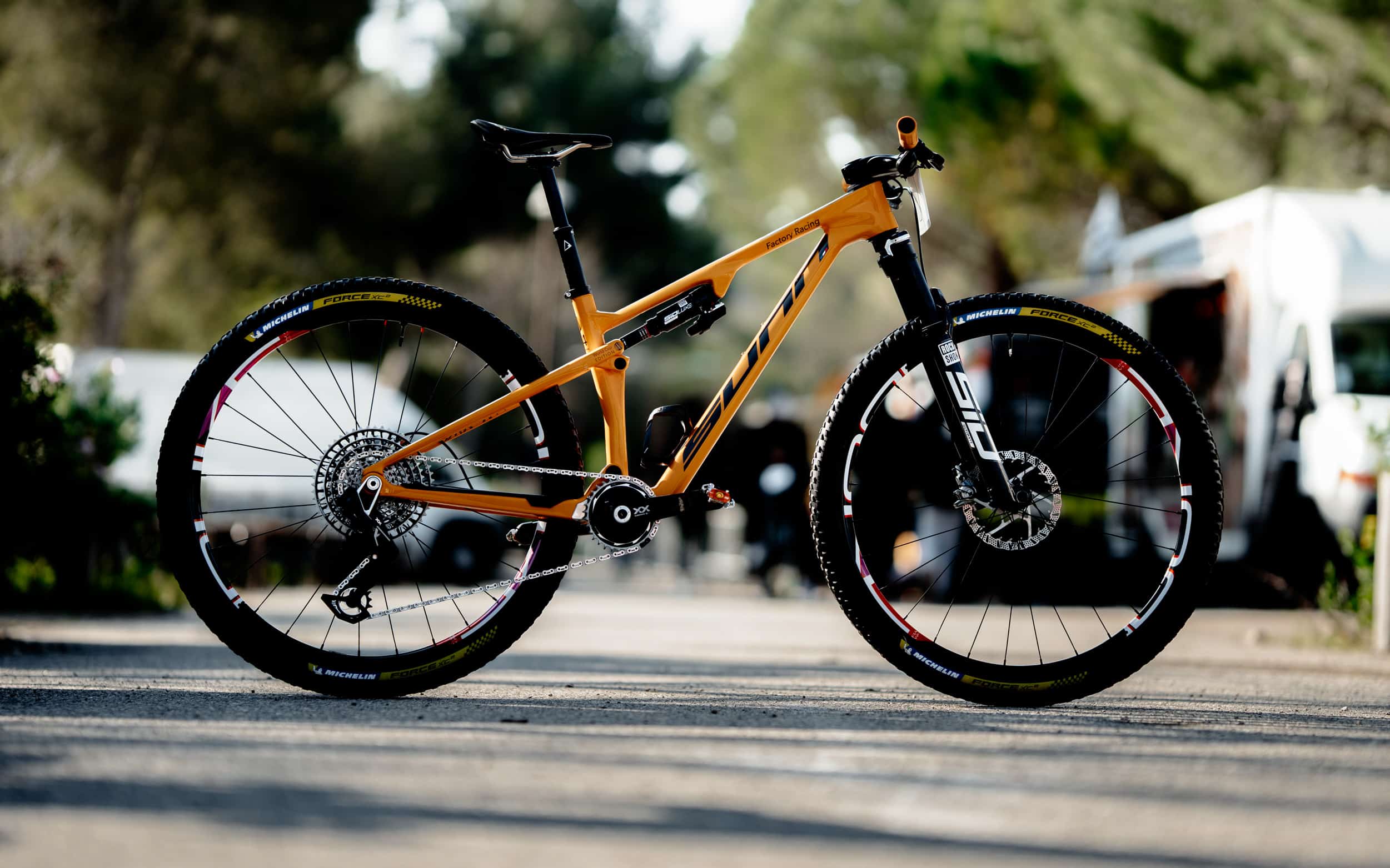 https://www.vojomag.com/app/uploads/2025/03/Sunn Shaman Sunn Factory Racing 2025 bike check vojo.jpg